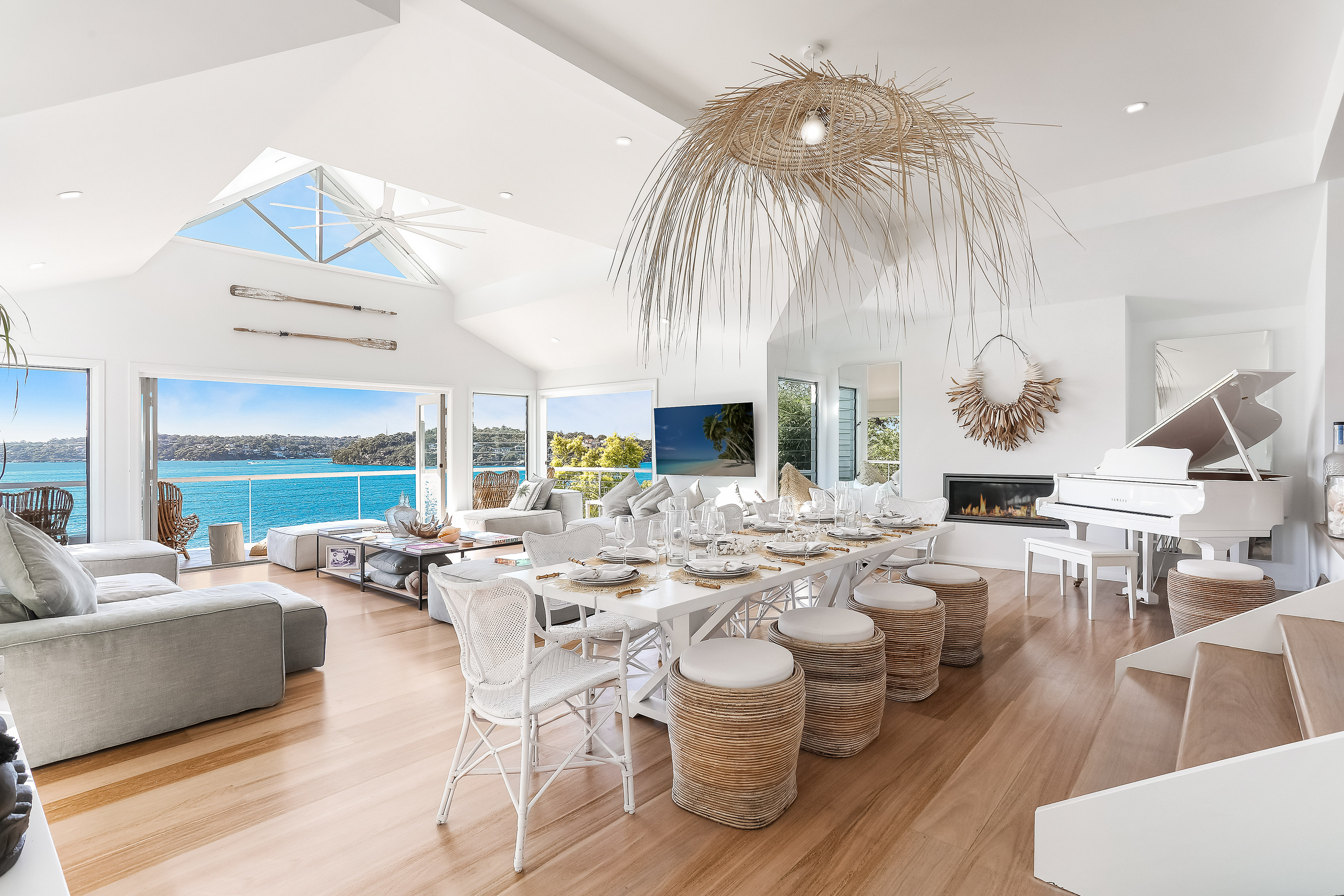 Bundeena Sands luxury interior dining space